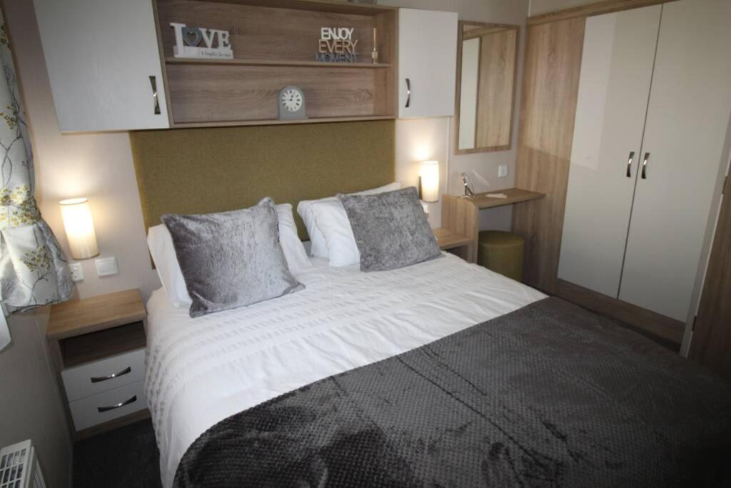 The One - Chalet In The Cairngorms Boat of Garten Exteriör bild
